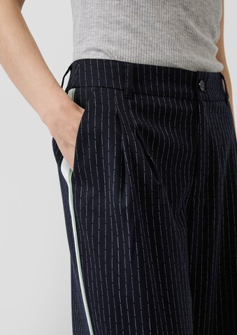 s.Oliver Wide leg Pleat-front trousers in Blue