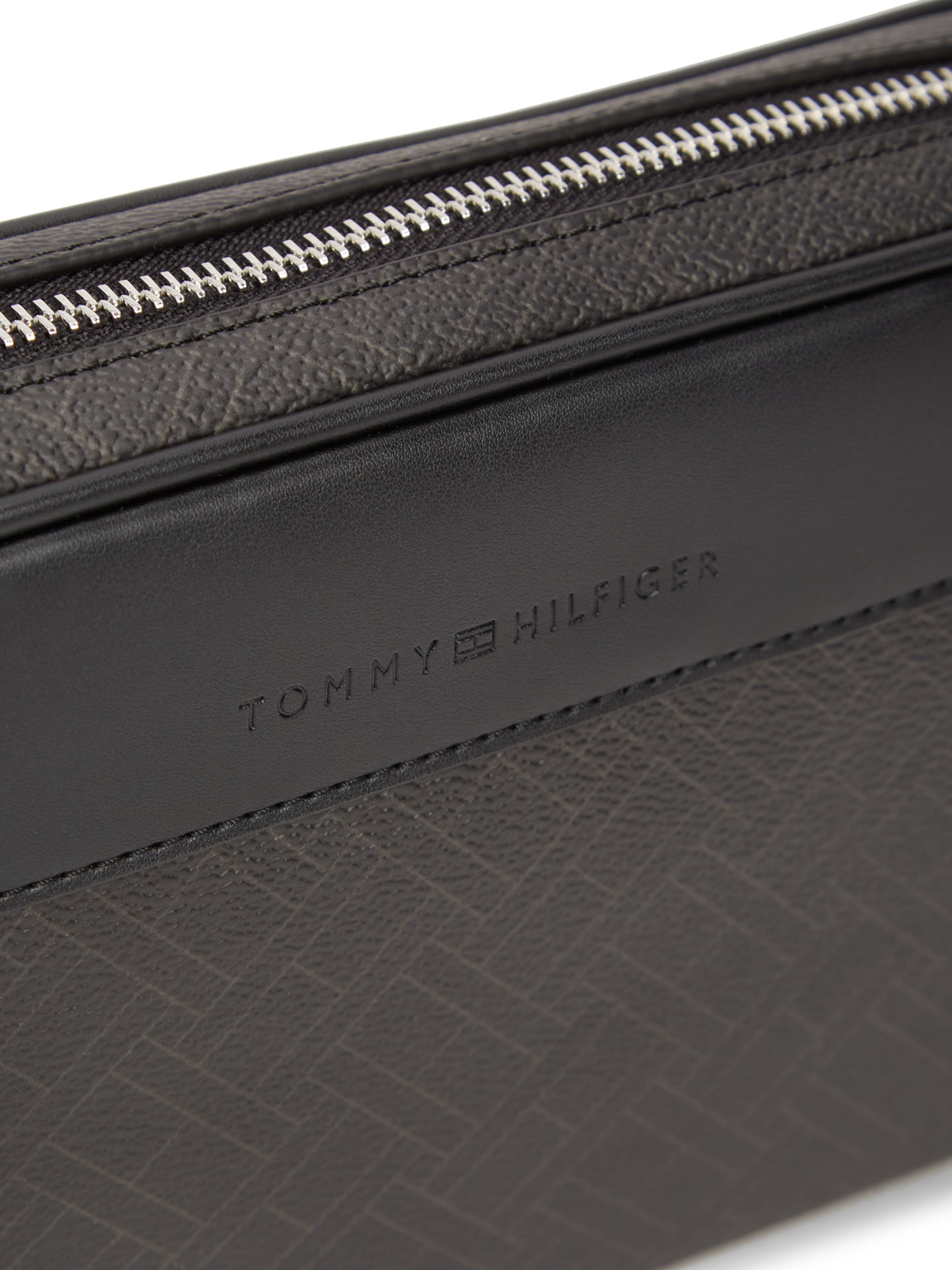 TOMMY HILFIGER Plånbok i svart