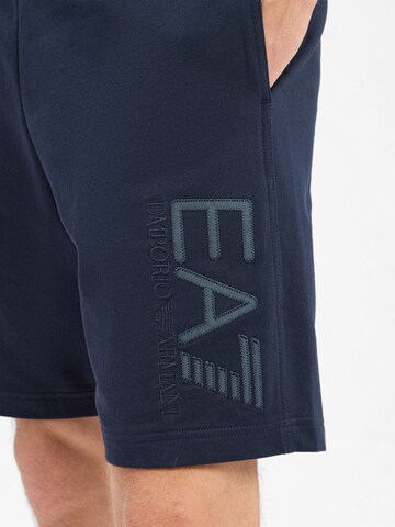 EA7 Emporio Armani Regular Broek in Blauw