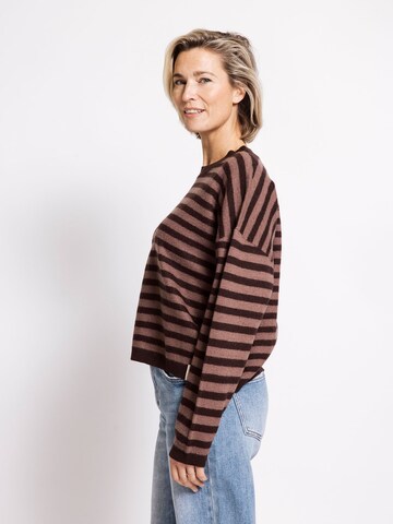 Zhrill Sweater 'ZHTANSY' in Red