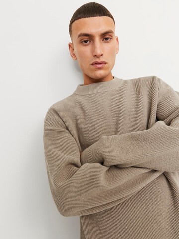 JACK & JONES Свитер 'JCOOUTDOOR' в Бежевый