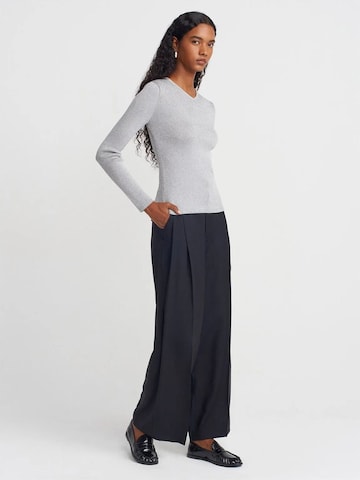 Dilvin Sweater in Grey