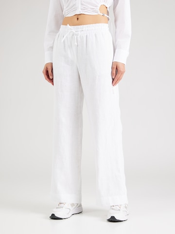 Soccx Regular Pants in White: front