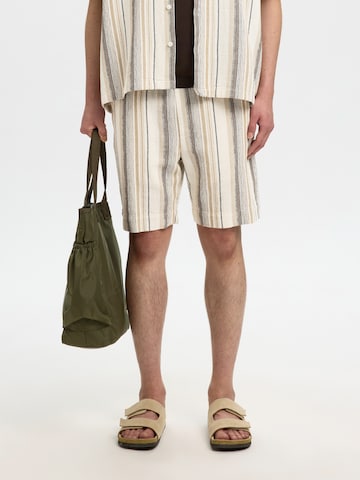 SELECTED Loosefit Byxa 'SLHCAL' i vit: framsida