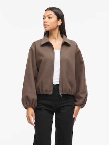 VILA Between-Season Jacket 'VIBalou' in Brown: front