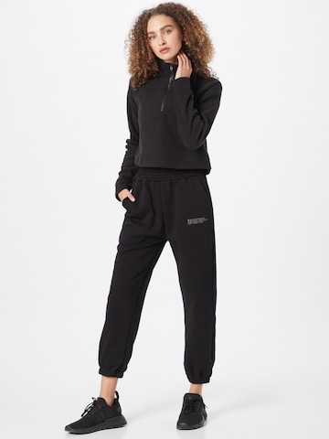 HIIT Loosefit Sporthose in Schwarz