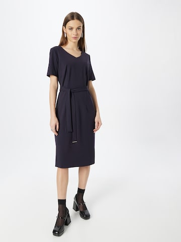 Robe fourreau COMMA en bleu : devant