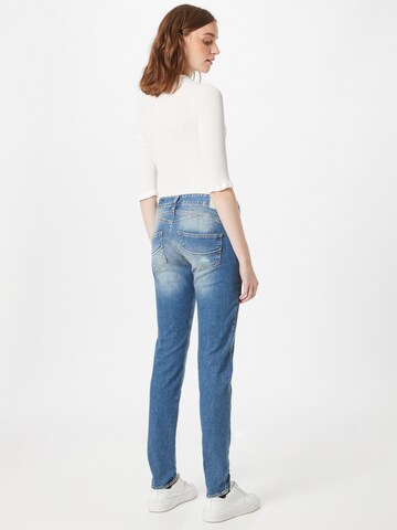 Coupe slim Jean 'Gila' Herrlicher en bleu