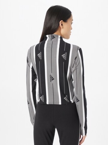 ADIDAS SPORTSWEAR Λειτουργικό μπλουζάκι 'Essentials Pin Stripe Allover Print' σε γκρι