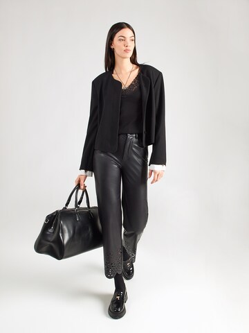 ABOUT YOU Majica 'Lieven' | črna barva