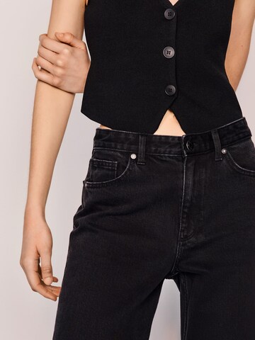 regular Jeans di Bershka in nero