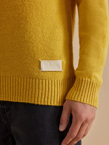 DAN FOX APPAREL Sweater 'Tamino' in Yellow