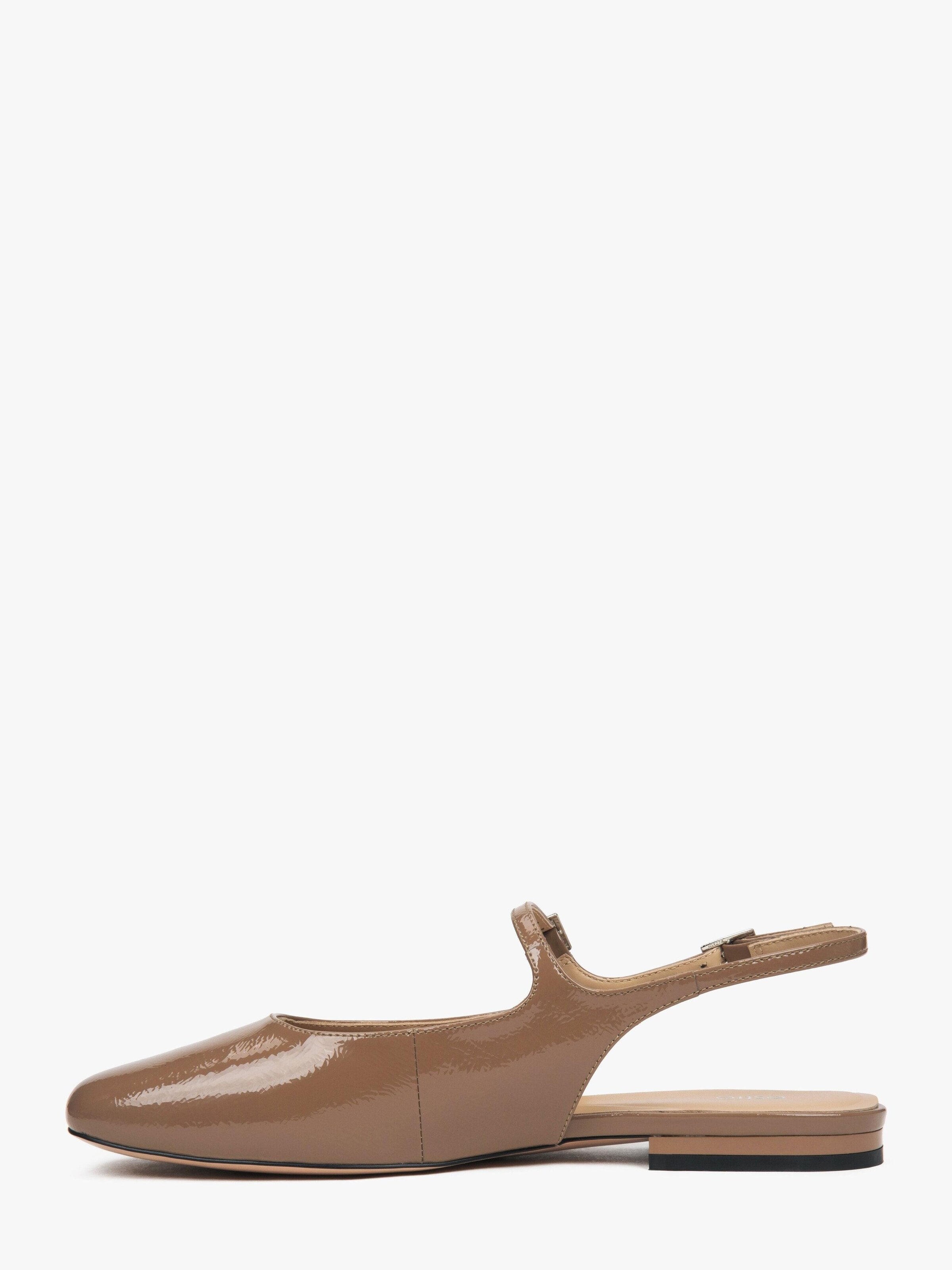 Estro Ballet Flats with Strap '501-02' in Brown: front