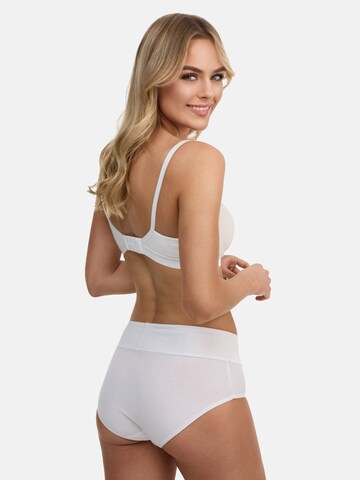 Tazzio Slip 'F920' in Weiß