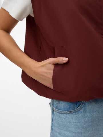 VERO MODA Brezrokavnik 'VMKimmie' | rdeča barva