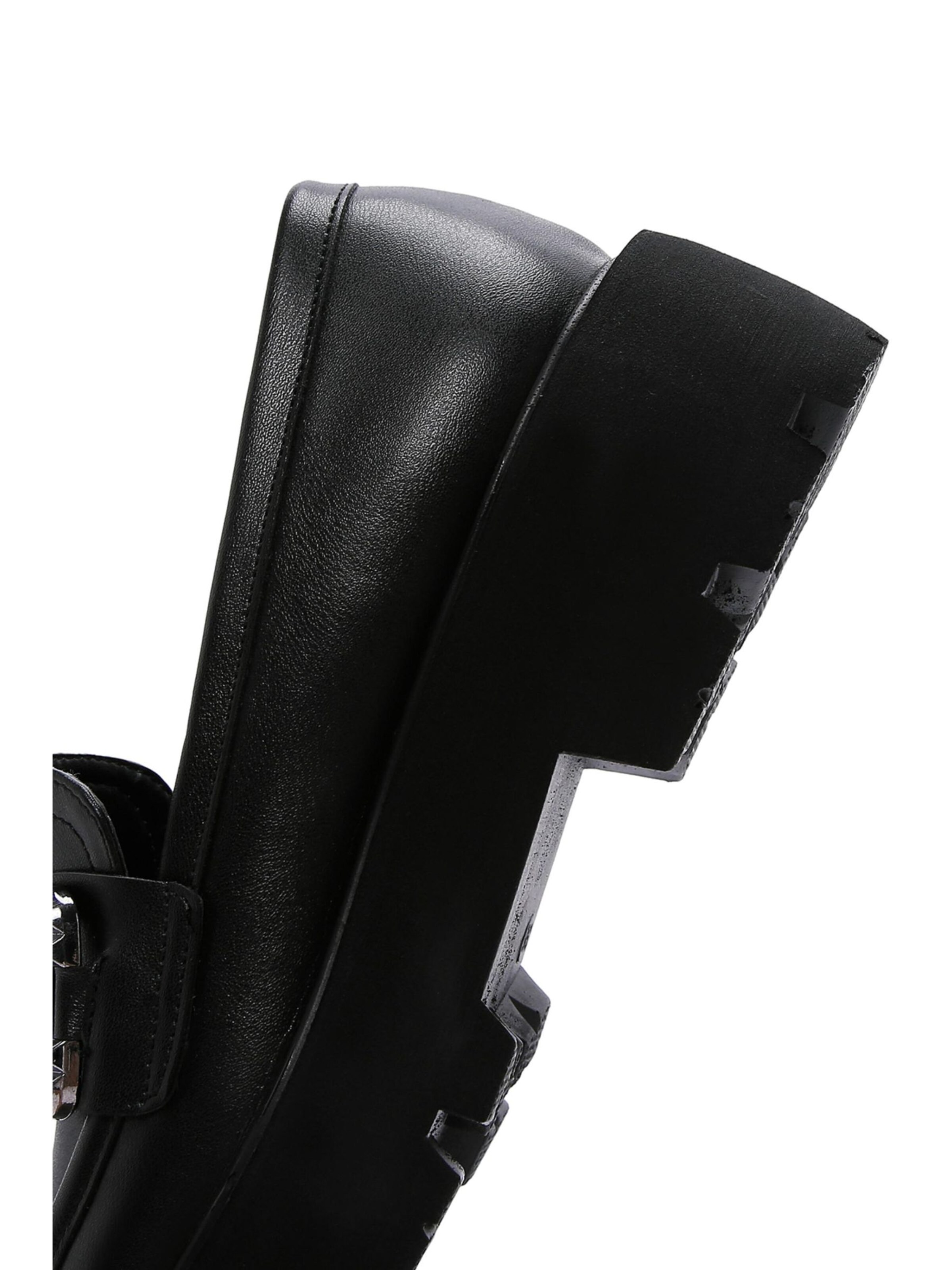 Chaussure basse Derimod en noir