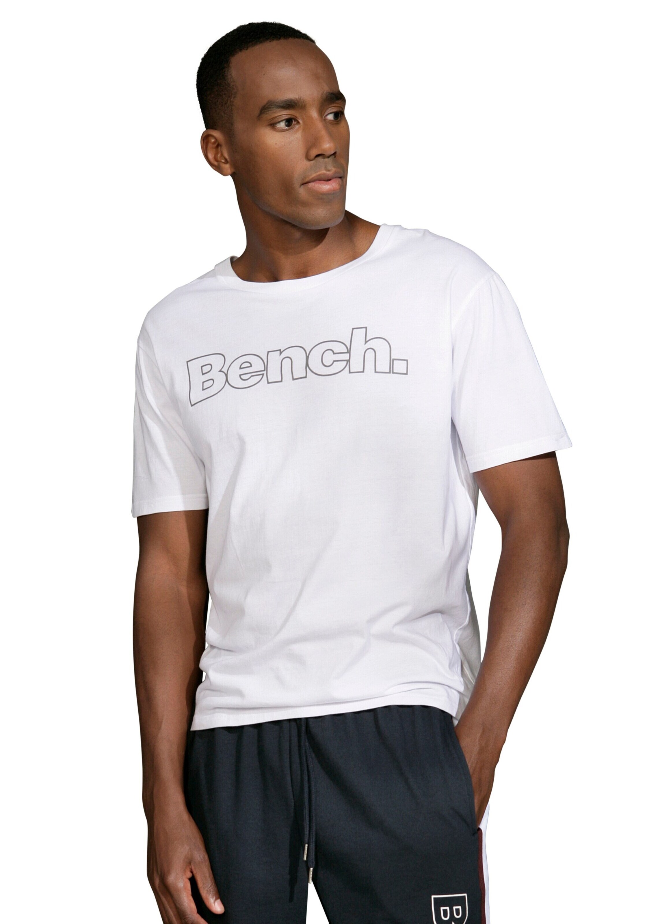 Tricou de la BENCH pe alb: față