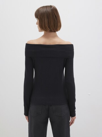 Mavi Sweater in Black