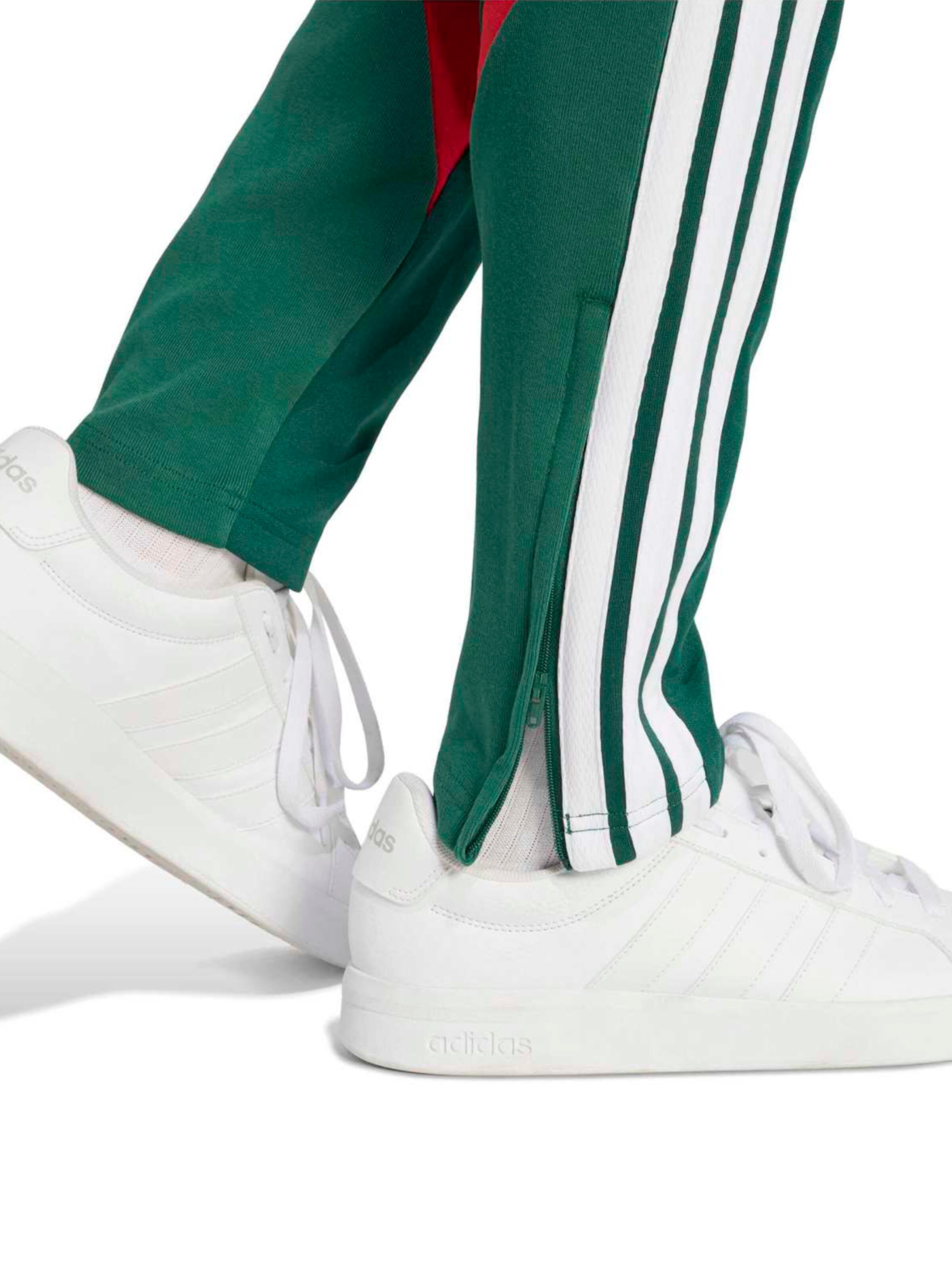 ADIDAS SPORTSWEAR Слим Спортивные штаны 'TIRO' в Зеленый