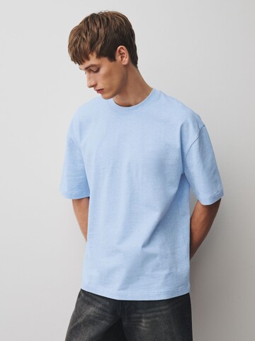 T-Shirt Next en bleu : devant