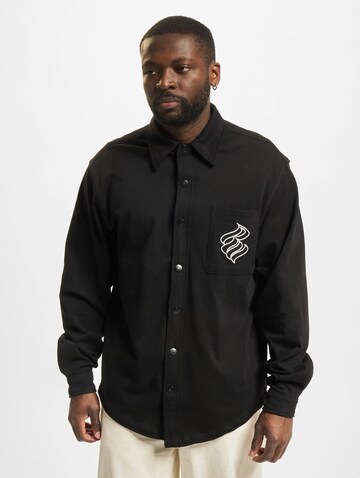 ROCAWEAR Comfort fit Button Up Shirt in Black: front