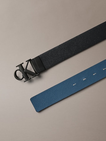 Ceinture 'MONOGRAM BUCKLE 35MM ADJ/REV' Calvin Klein en rouge