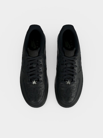 Nike Sportswear Nizke superge 'Nike Air Force 1 '07' | črna barva