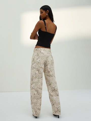 Baggy Jeans di Bershka in beige