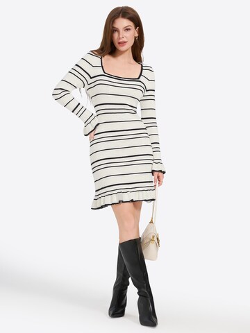 Rochie de la Imily Bela pe alb