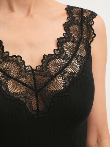 CALIDA Slaapshirt 'Feminine Lounge' in Zwart