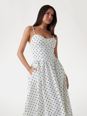 GUESS Summer Dress in White