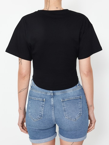 Trendyol - Camiseta en negro