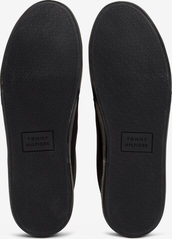 Sneaker low 'Essential' de la TOMMY HILFIGER pe negru