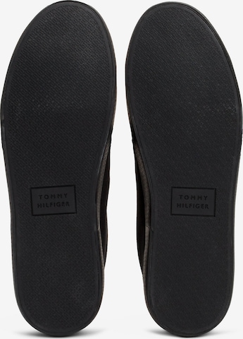 TOMMY HILFIGER Sneakers laag 'Essential' in Zwart