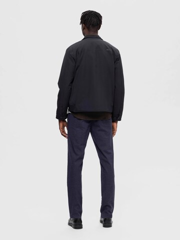 SELECTED HOMME سترة عملية 'Cedar' بلون أسود