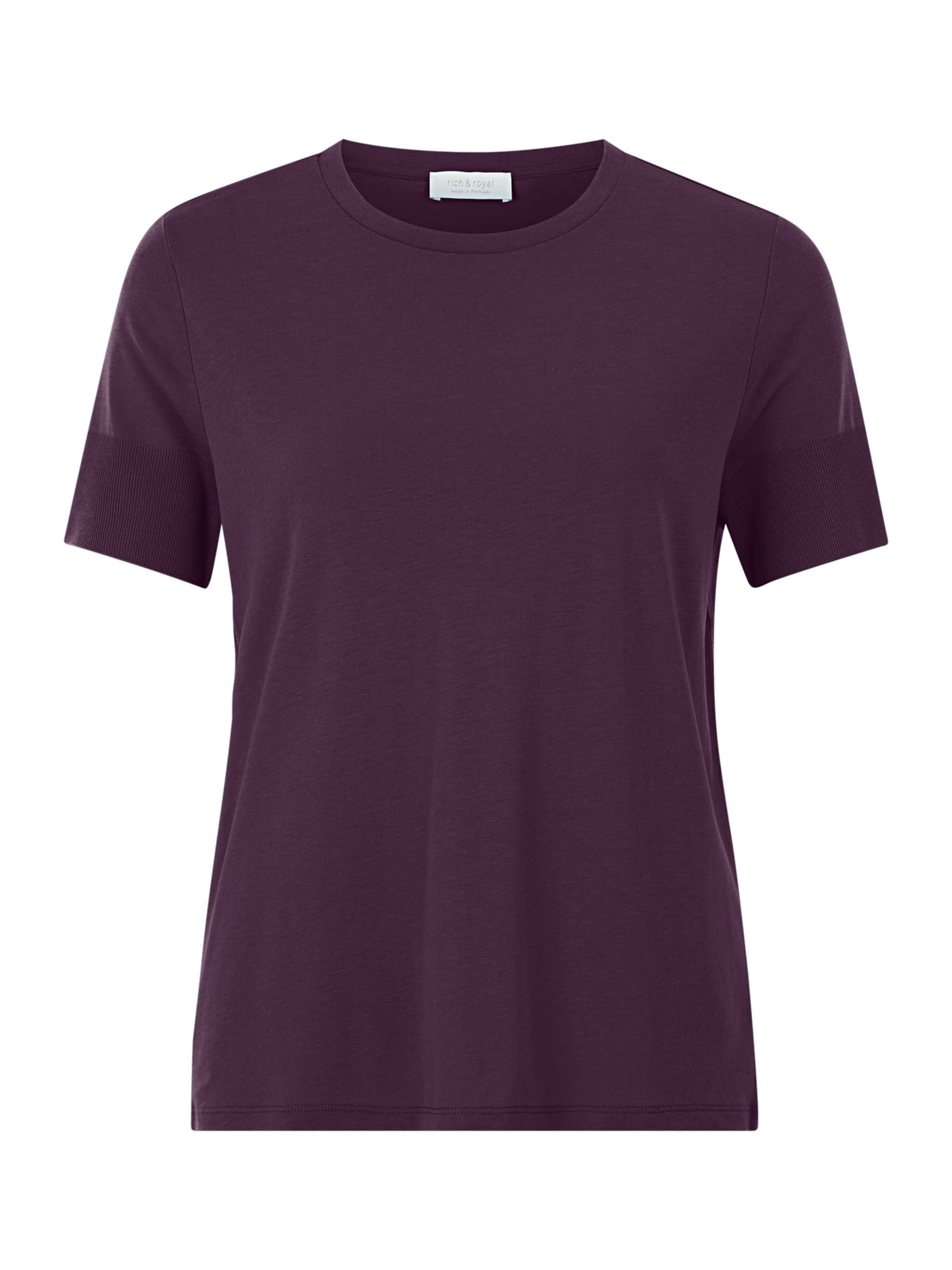 Rich & Royal T-Shirt in Lila: Vorderseite