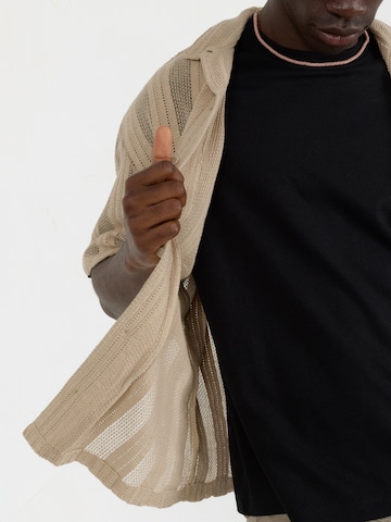 Fit confort Chemise Pull&Bear en beige