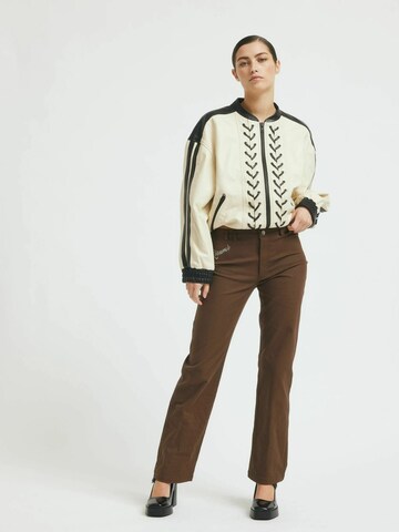 Résumé Normální Kalhoty 'Cassie' – hnědá