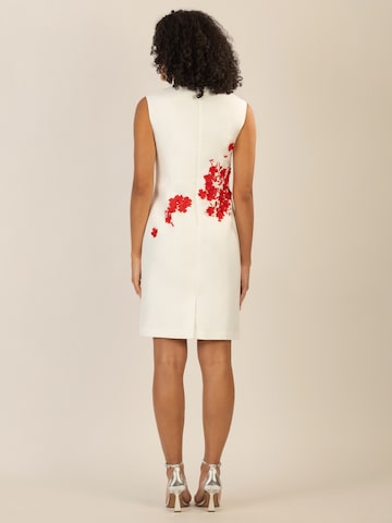APART Kleid in Beige