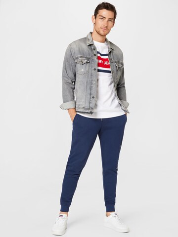 Tommy Jeans Tapered Hose in Blau