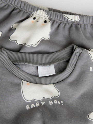 Next - Conjuntos 'Halloween' em cinzento