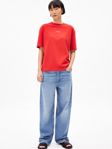T-shirt 'Tarjaa' ARMEDANGELS en rouge : devant