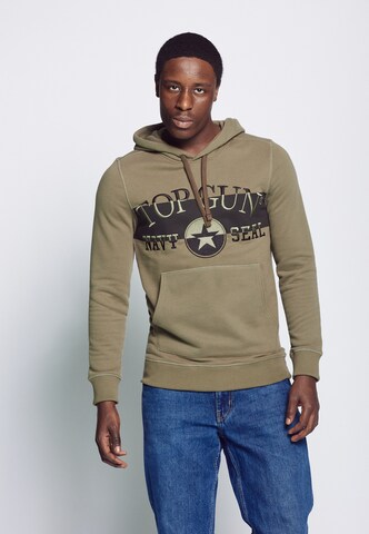 TOP GUN Sweatshirt in Green: front