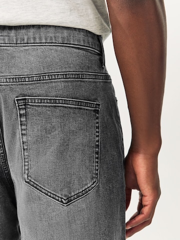 Next regular Jeans i grå