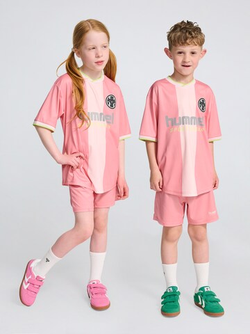 Hummel Trainingspak in Roze: voorkant