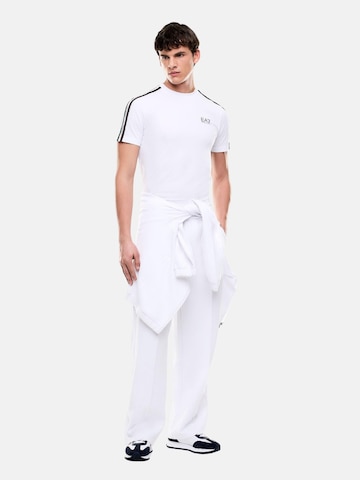T-Shirt EA7 Emporio Armani en blanc