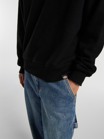 Bluză de molton 'Clancy' de la DICKIES pe negru
