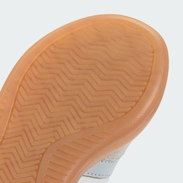Baskets basses 'Barreda Decode' ADIDAS SPORTSWEAR en blanc