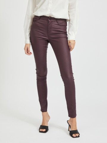 VILA Skinny Jeans 'Commit' in Rood: voorkant