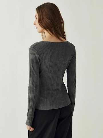 Noella - Top ' N-Melvie ' en gris